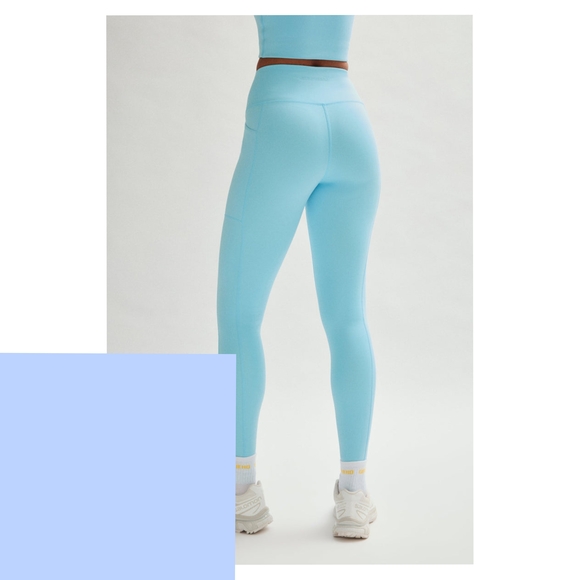 Girlfriend Collective Sky Blue Leggings - Picture 1 of 4
